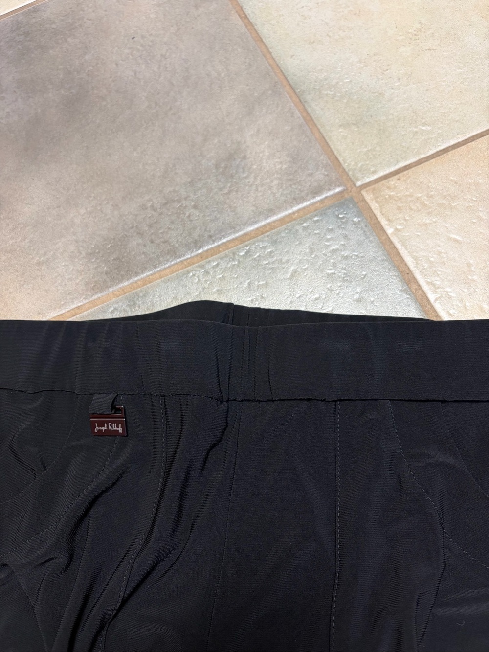 Joseph Ribkoff Black Cropped Wide-Leg Pants - Picture 6 of 7